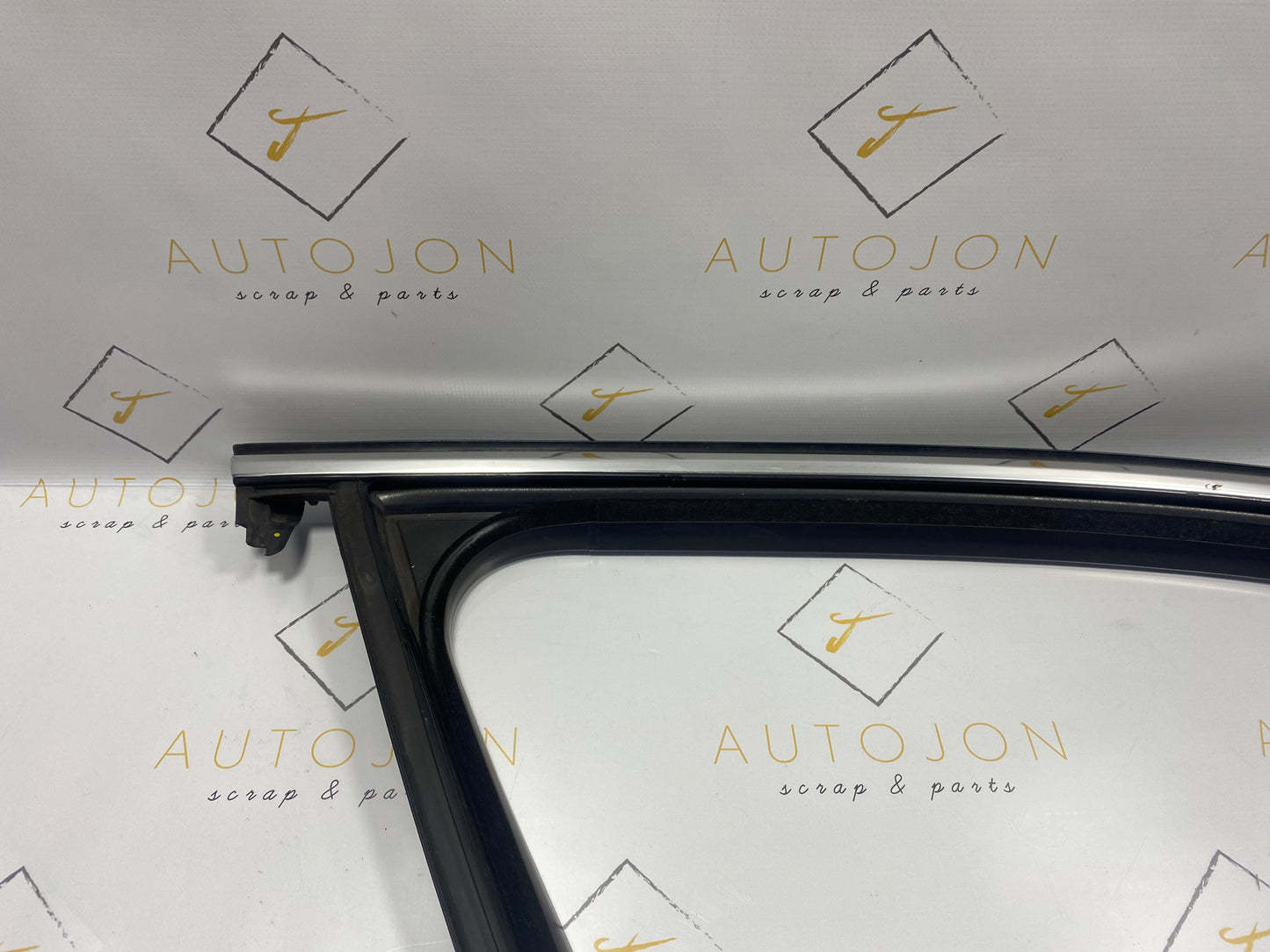 Cheder cromat usa dreapta fata Volkswagen Passat B8 (3G5) Variant 2.0 TDI CRLB DSG 2015