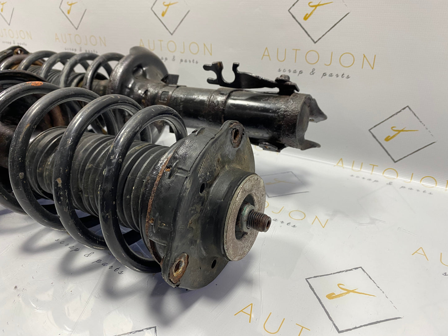 Set suspensie fata Volkswagen Polo (6N2) Hatchback 1.7 SDI AKU 2000