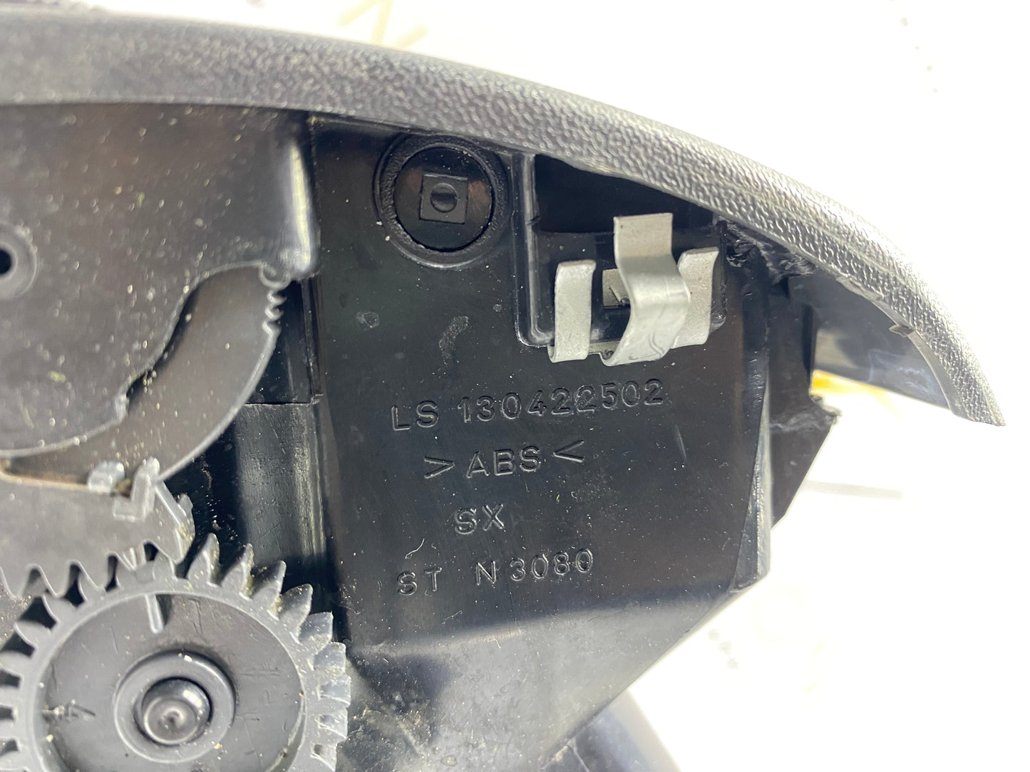 Grila aer bord stanga FIAT DUCATO Box (244) [ 2002 - NOW ] JTD (F1AE0481C) 81KW|110HP OEM 130422502